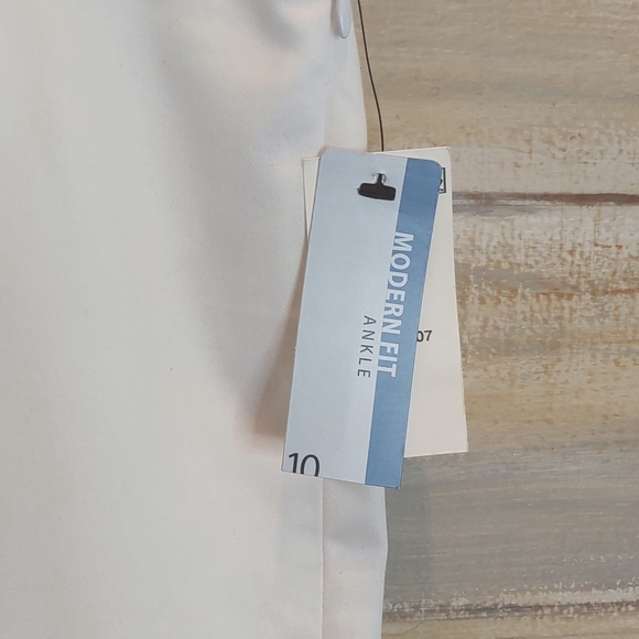 Worthington women modern fit white ankle casual dress straight pants size 10 NWT - Picture 10 of 11